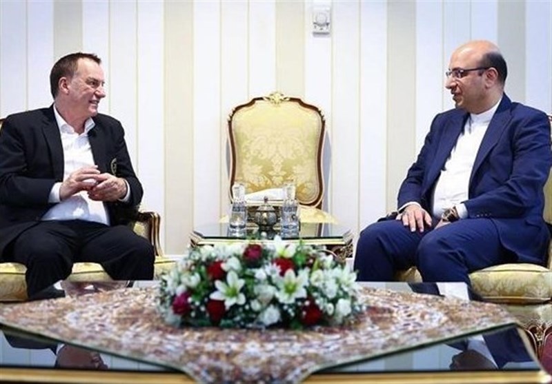 علي نجاد: إيران مستعدة لفتح آفاق جديدة مع الاتحاد العالمي للمواي تاي